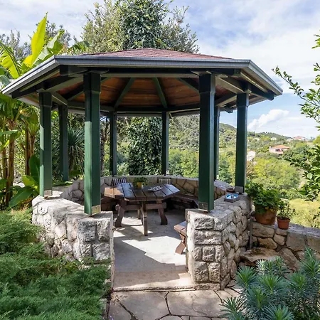 Casa vacanze Cozy In With Wifi Supetarska Draga